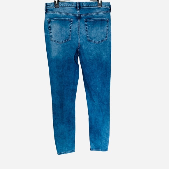 Free People Busted Knee Skinny Jeans - Picture 4 of 4